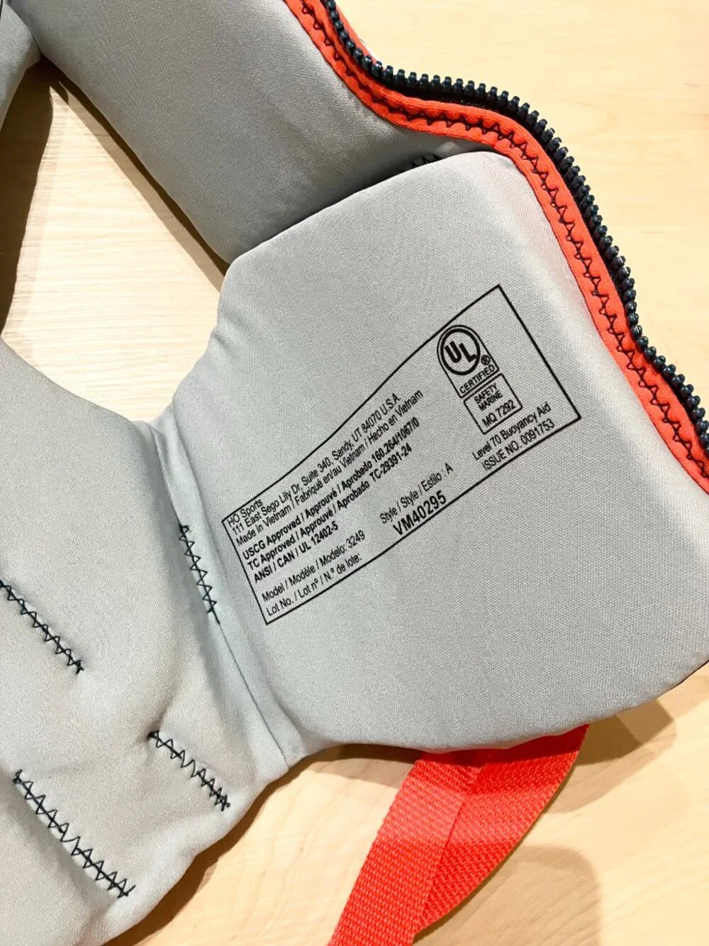 NWT Hyperlite Child Life Vest